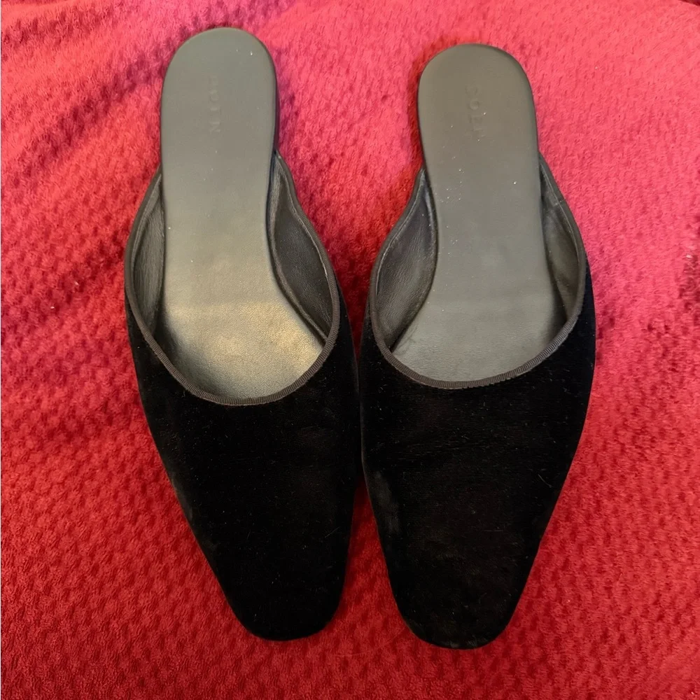 Doen Wren Mule in Black Velvet - Picture 2 of 7